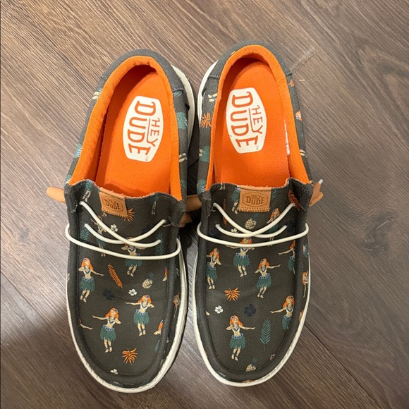 Hey Dude men’s Shoes - Gray and Orange size 12 - Picture 4 of 6